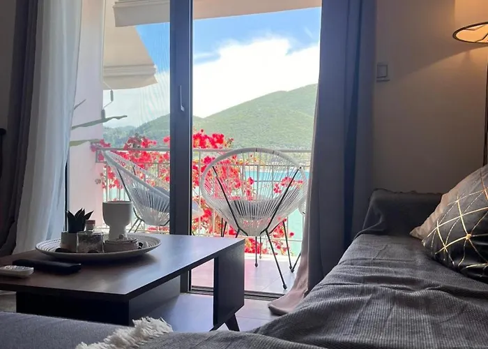 Ponti Bay Apartment *