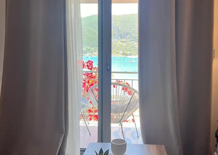 Ponti Bay *